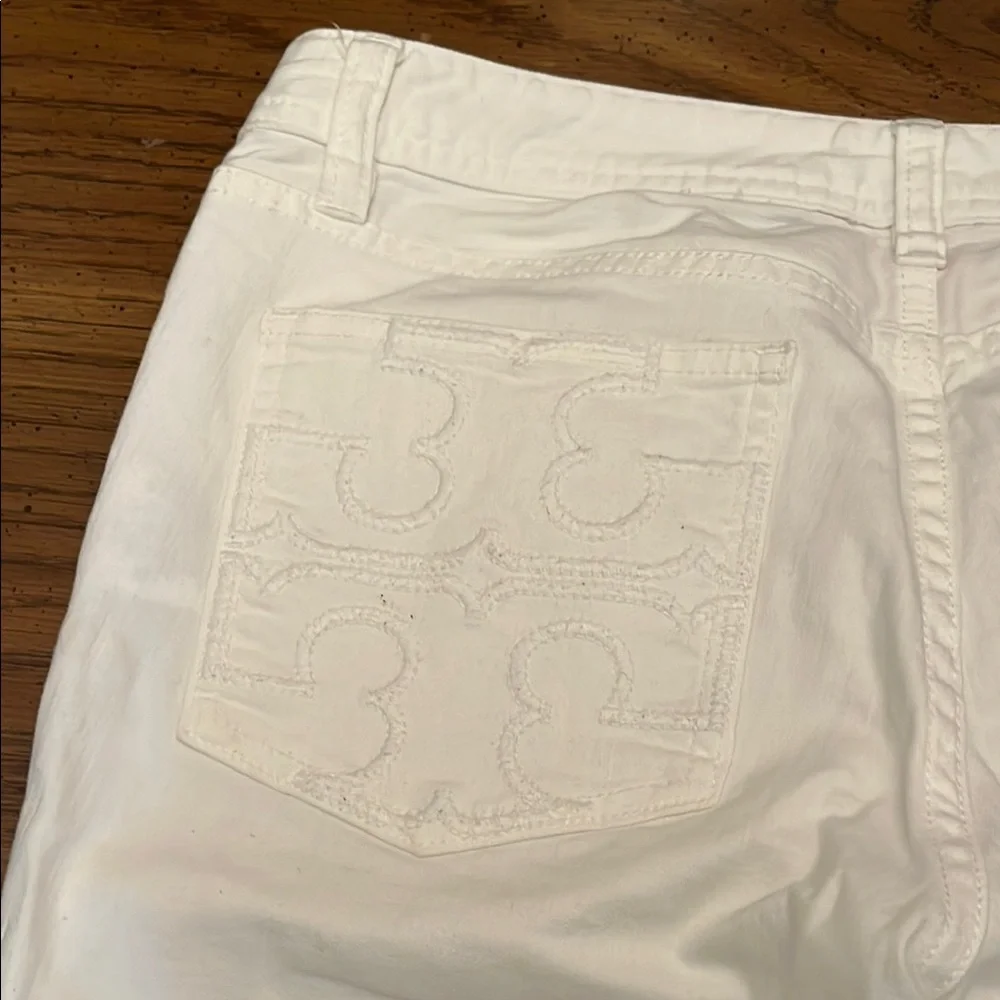 Tory Burch White Cropped Jeans,‎ size 28